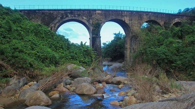 Cầu Vòm Đồn Cả