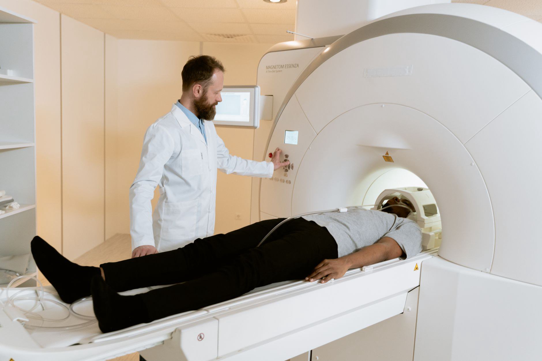 AI chỉ đóng vai trò hỗ trợ, quyết định cuối cùng vẫn thuộc về bác sĩ